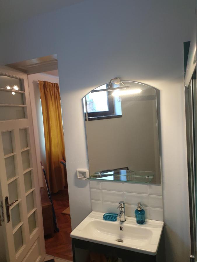 בוקרשט Studio Yellow - Piata Victoriei מראה חיצוני תמונה